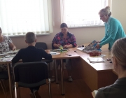 Viešojoje bibliotekoje vyko aštuntasis skaitymo ir dailės terapijos edukacinis užsiėmimas neįgaliesiems